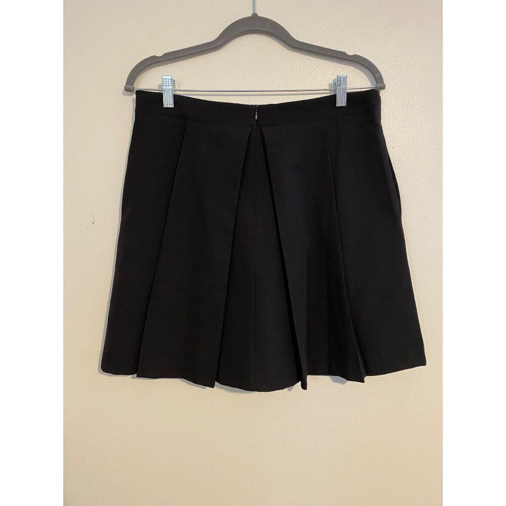 Ellison Black Pleated Skirt With Gold Hardware Accent Size L - Picture 2 of 10